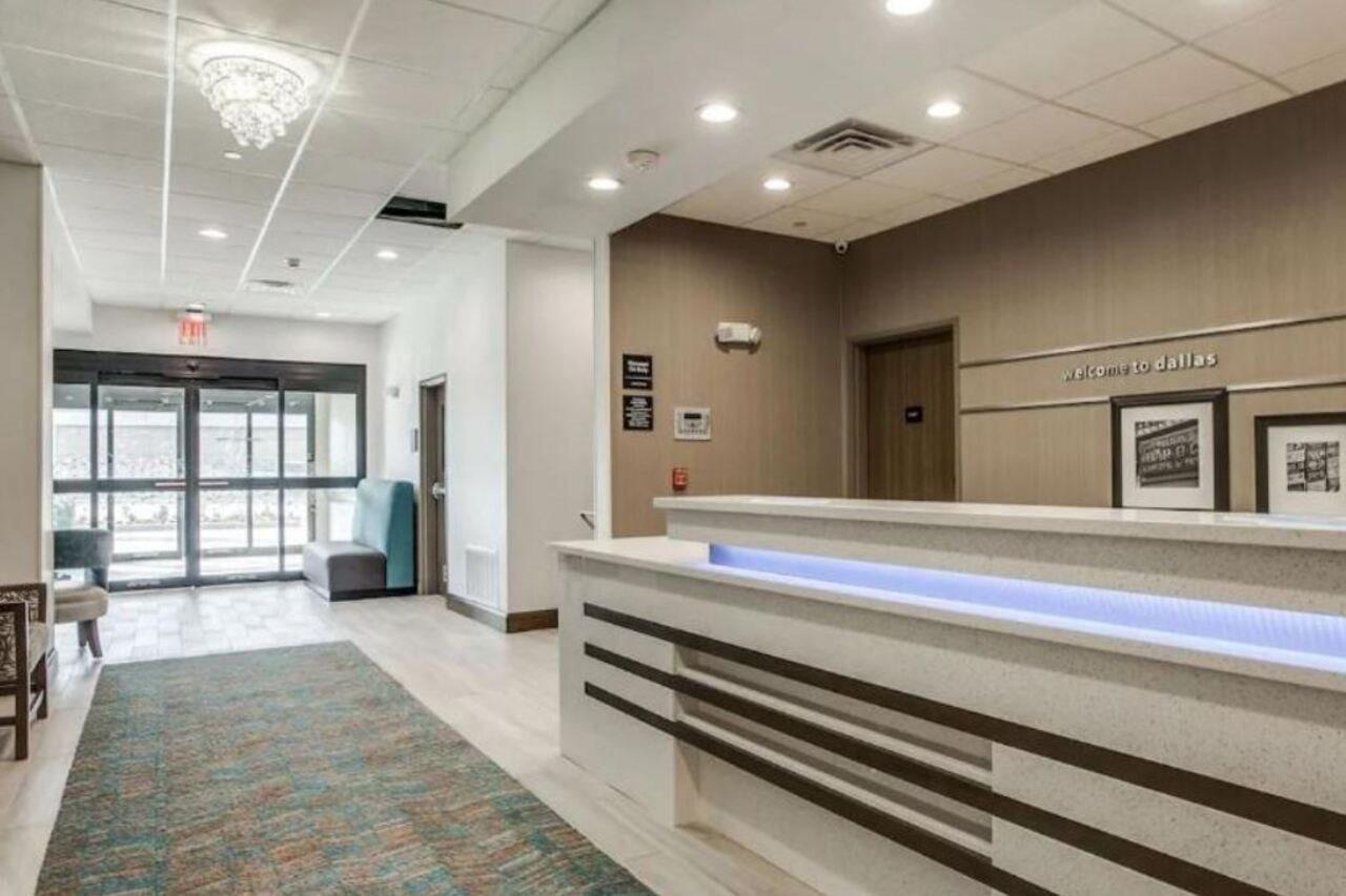 Hampton Inn&Suites Dallas-Central Expy/North Park Area Esterno foto