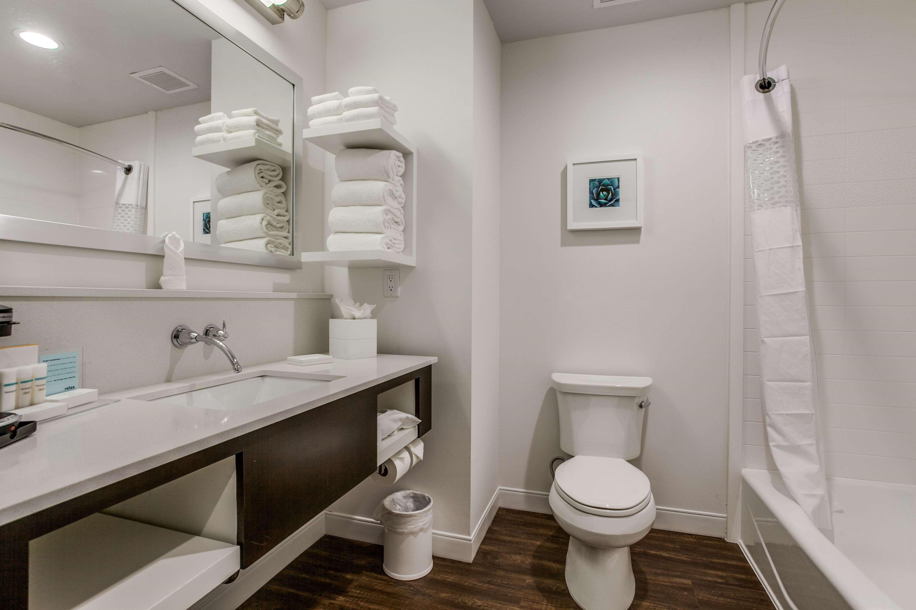Hampton Inn&Suites Dallas-Central Expy/North Park Area Esterno foto
