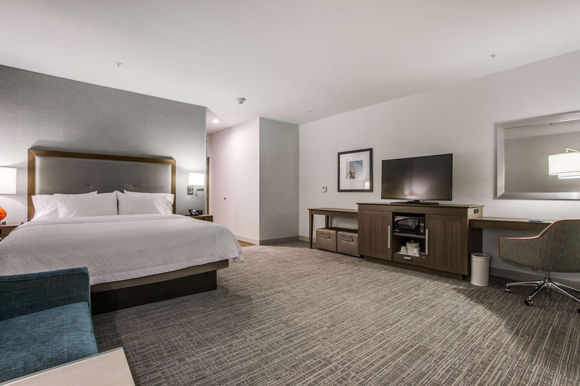 Hampton Inn&Suites Dallas-Central Expy/North Park Area Esterno foto