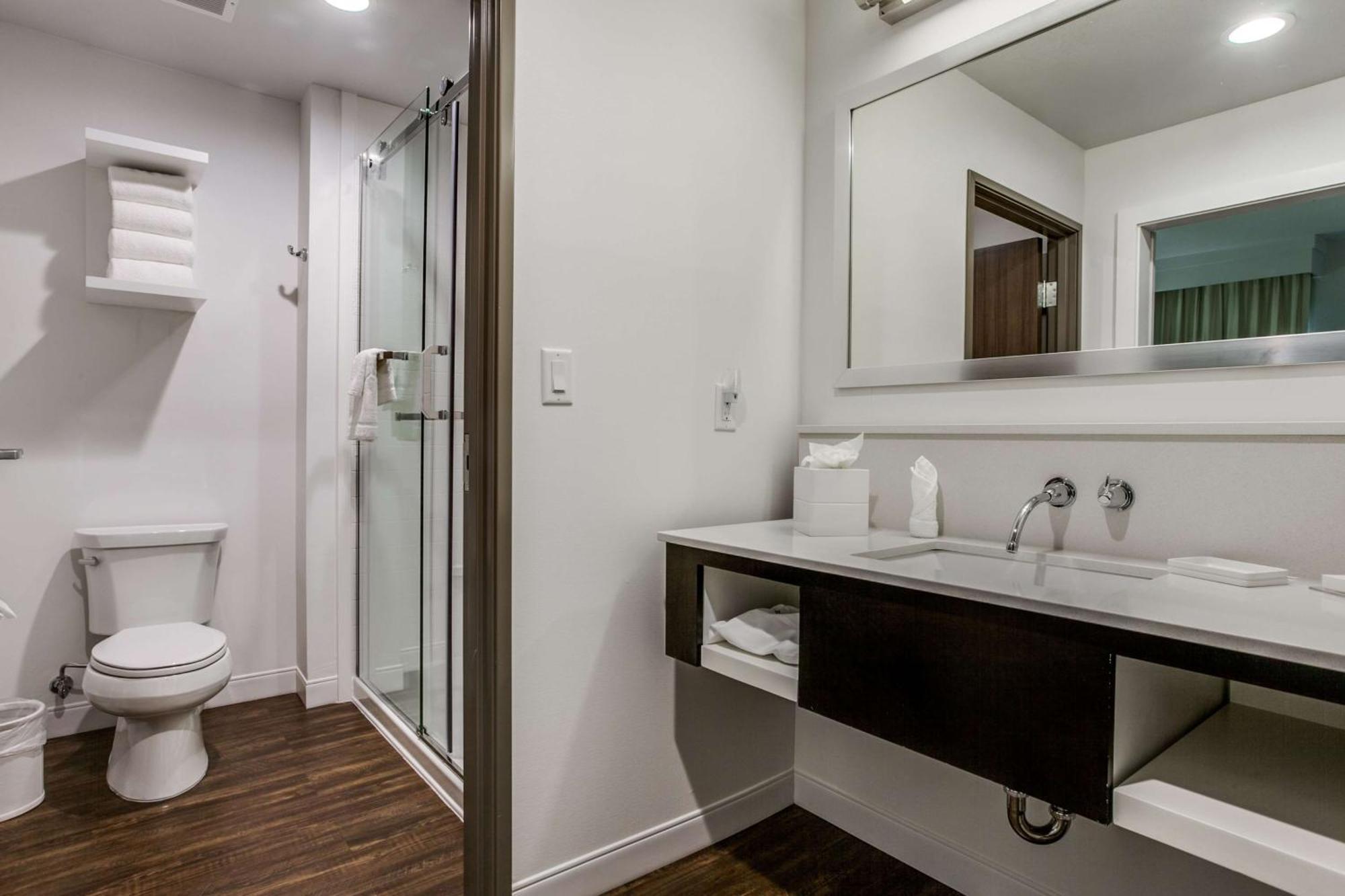 Hampton Inn&Suites Dallas-Central Expy/North Park Area Esterno foto