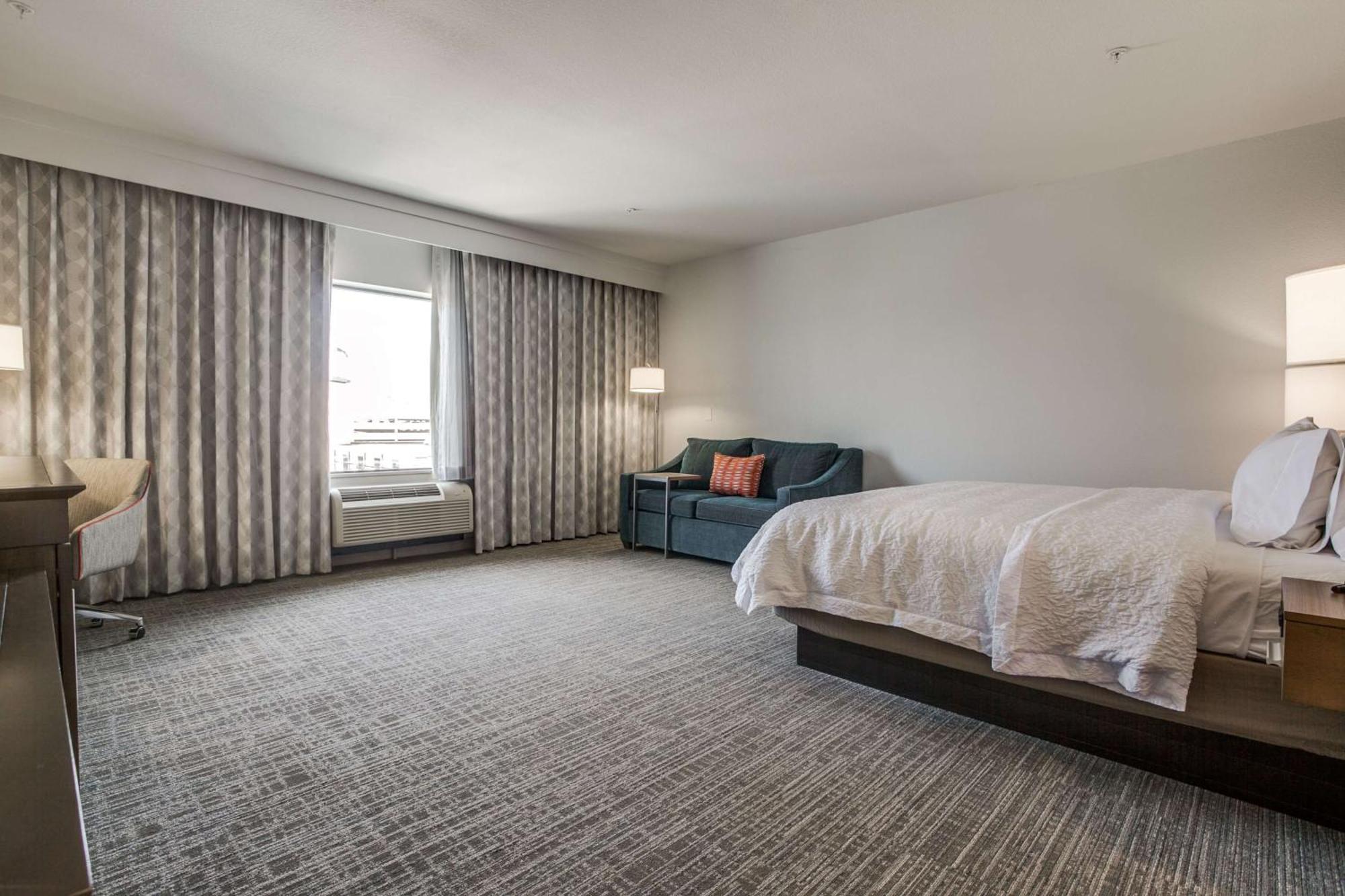 Hampton Inn&Suites Dallas-Central Expy/North Park Area Esterno foto